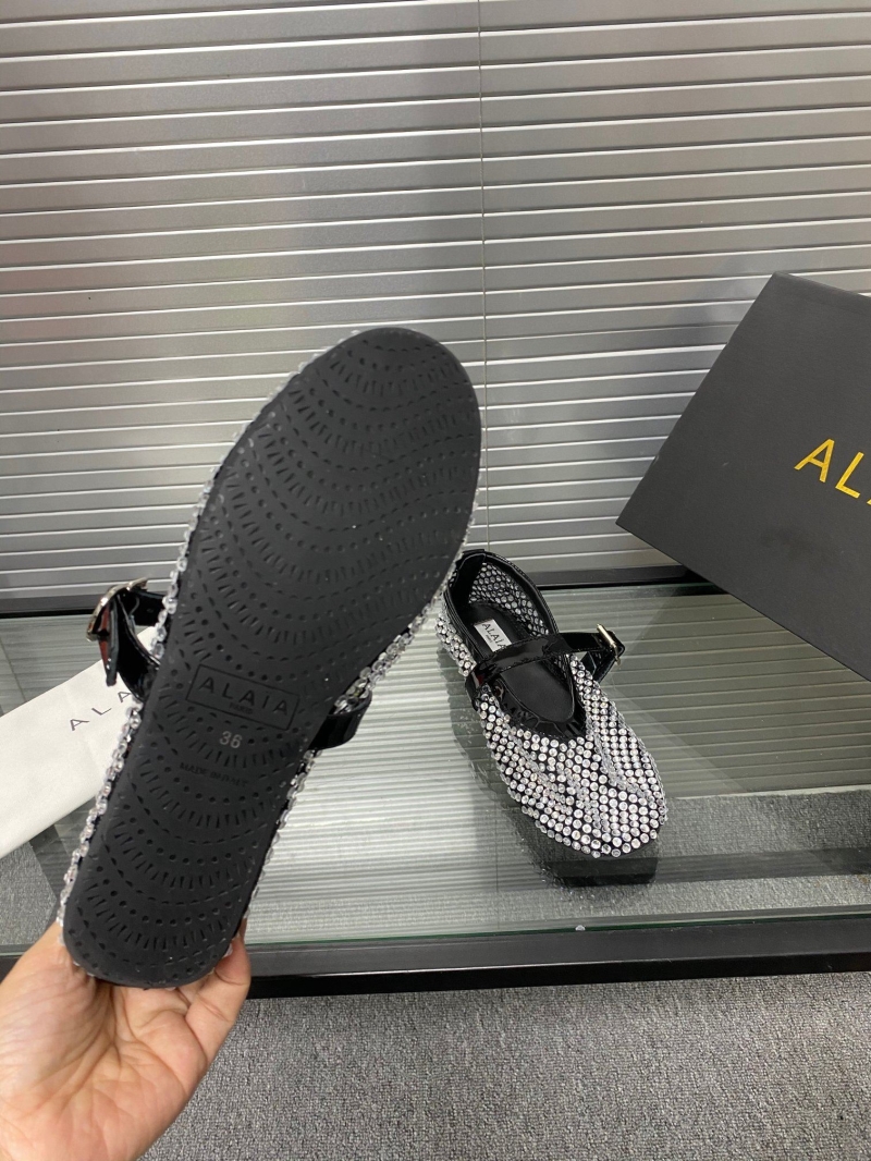 Alaia Flat Shoes